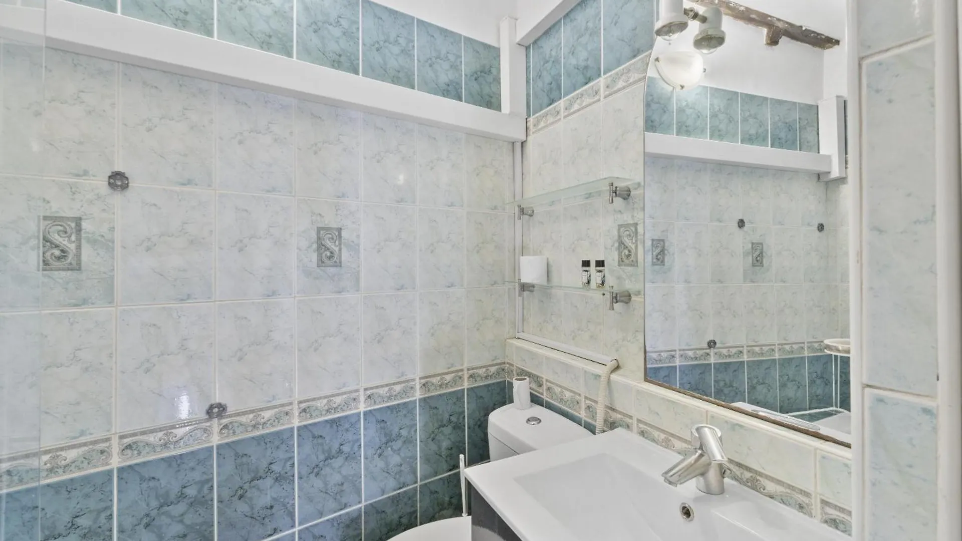 2 Bedrooms Sea View In Le Suquet Cannes